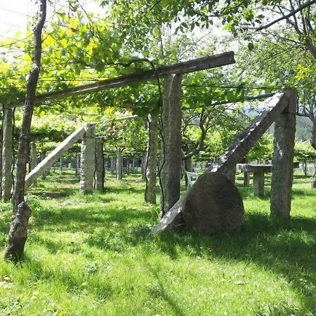 Os Areeiros & Bodega Séjour à la campagne Santa Cristina De Cobres