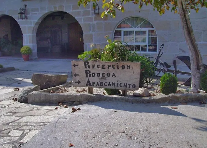 Os Areeiros & Bodega *